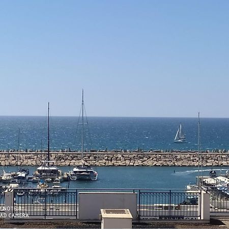 アシュケロンסוויטה מול היםアパートメント エクステリア 写真